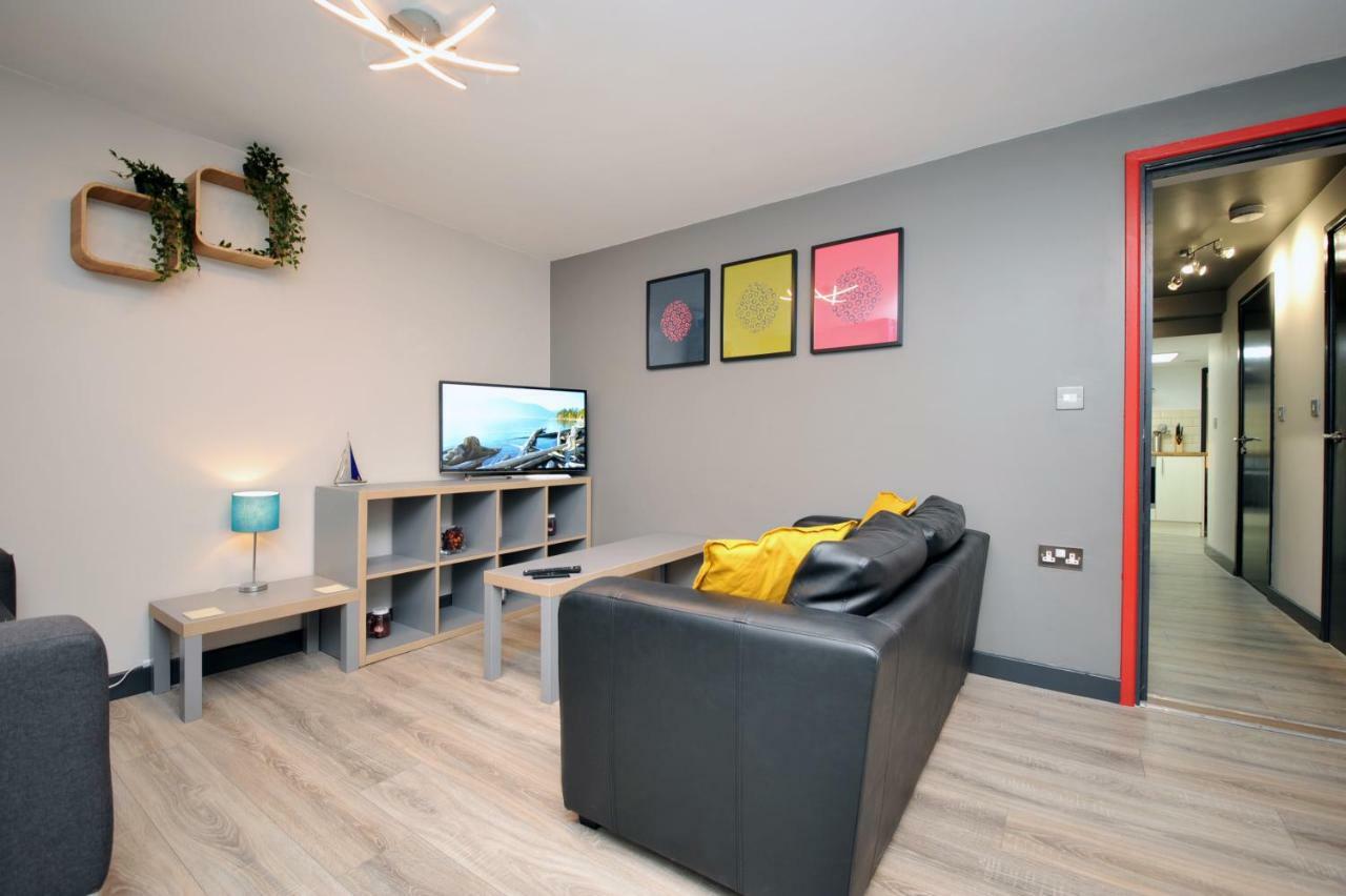 Stone'S Throw City Centre - Tv In Every Bedroom! Swansea Exterior foto