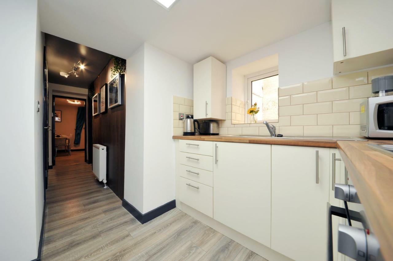 Stone'S Throw City Centre - Tv In Every Bedroom! Swansea Exterior foto